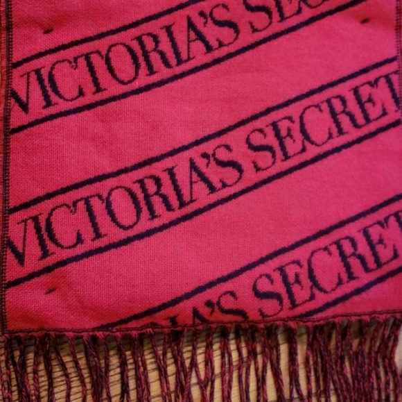 Victoria's Secret Accessories - Victoria's Secret scarves, NWT, scarf, accessories
